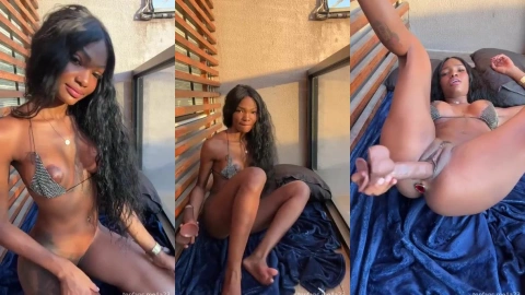 Lívia Santana Dildo & Butt Plug Action