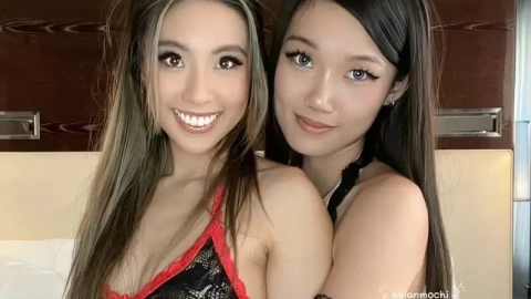 OnlyFans LucyMochi & AinsleyAce Double Creampie Spitroast